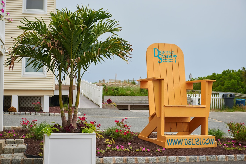 drifting sands oceanfront hotel