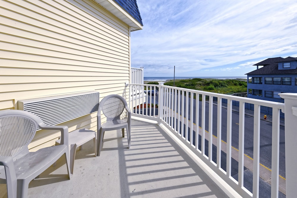 drifting sands oceanfront hotel