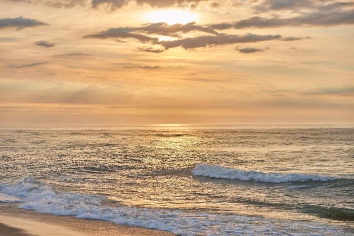 drifting sands oceanfront hotel