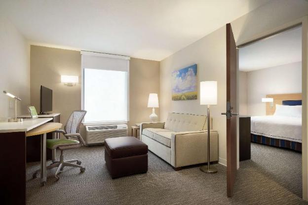 home2 suites by hilton leavenworth downtown
