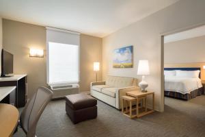 home2 suites by hilton leavenworth downtown
