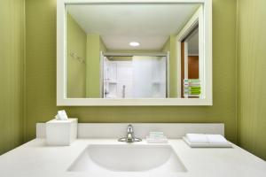 home2 suites by hilton leavenworth downtown