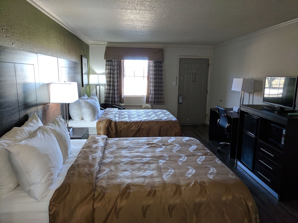quality inn forrest city i 40
