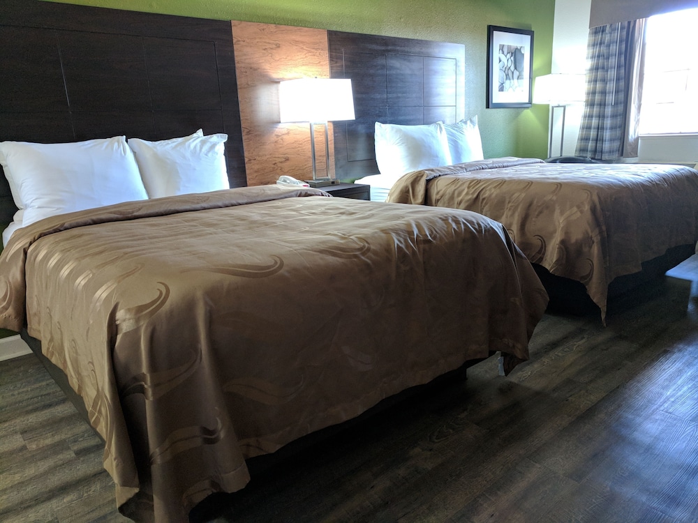 quality inn forrest city i 40