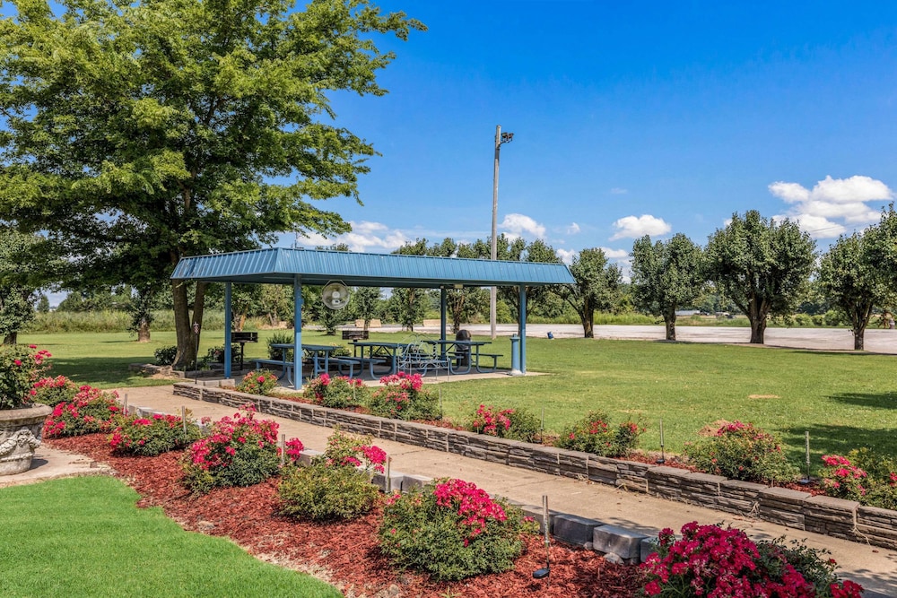 Quality Inn Forrest City I-40,Heth>>Forrest City,3 star