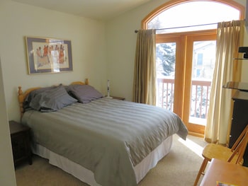mein haus bed and breakfast