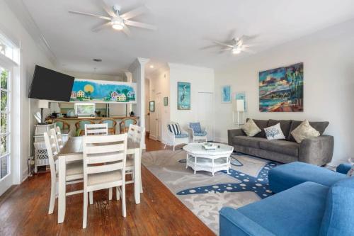 Sunnyside Up By Brightwild Pool Parking,Farara Shores>>Key Colony Beach,3 star