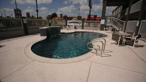 texas inn airport mcallen