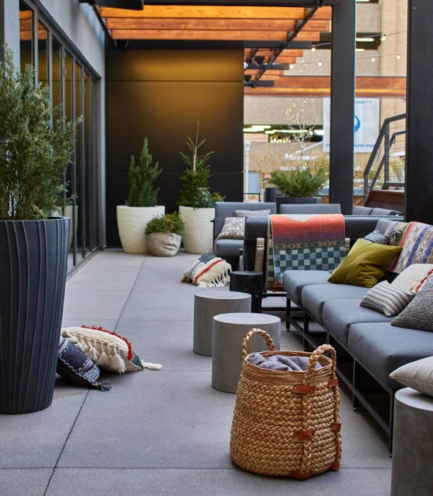 Moxy Denver Cherry Creek,Glendale>>Denver,4 star