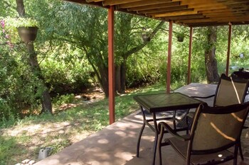 cascade mountain stream