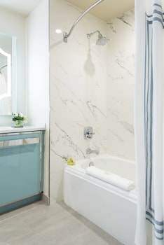 delamar west hartford