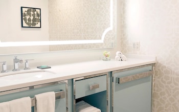 delamar west hartford