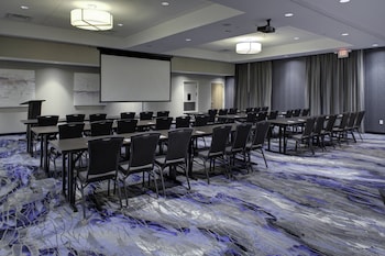 fairfield inn and suites by marriott allentown west