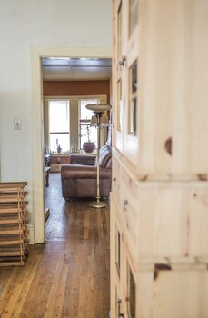 taos goji farm and eco lodge retreat