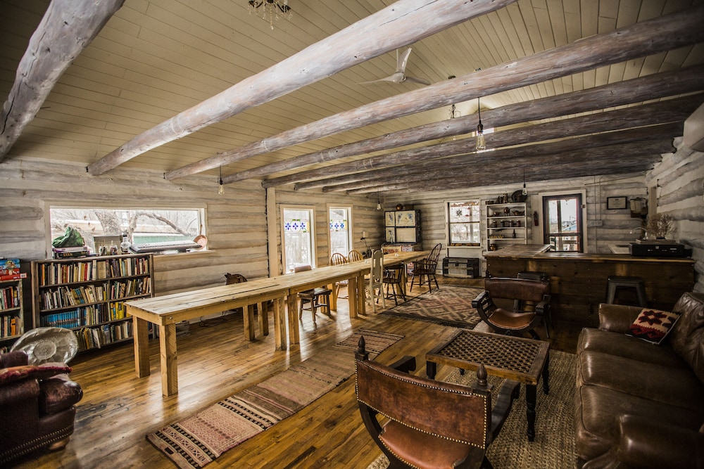 taos goji farm and eco lodge retreat