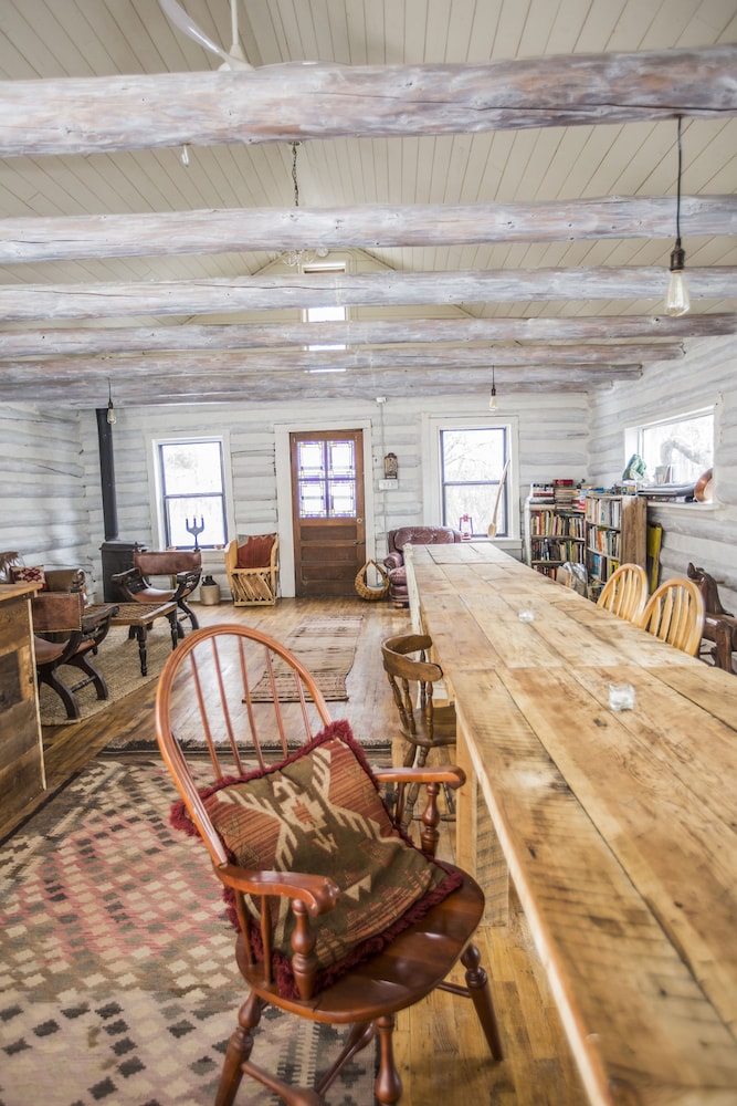 taos goji farm and eco lodge retreat