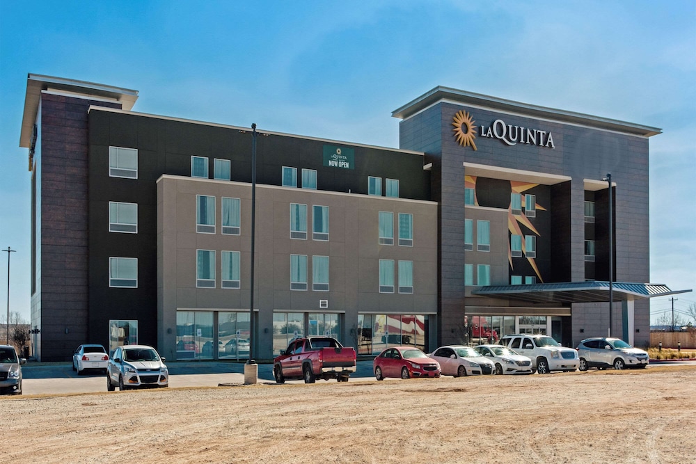 La Quinta Inn & Suites By Wyndham Sweetwater East,Nolan>>Abilene,3 star