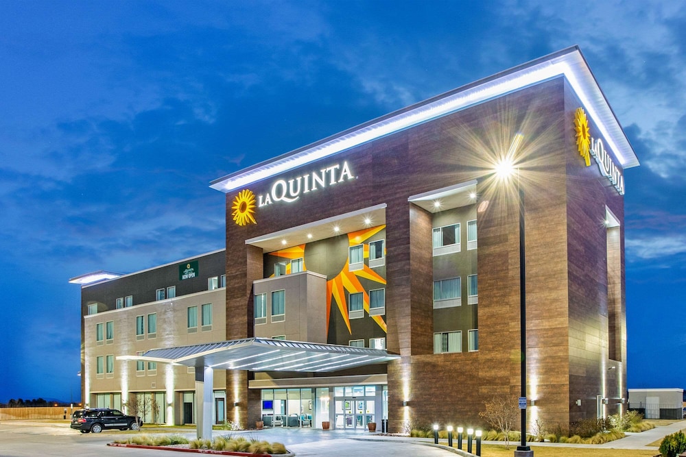 La Quinta Inn & Suites By Wyndham Sweetwater East,Nolan>>Abilene,3 star