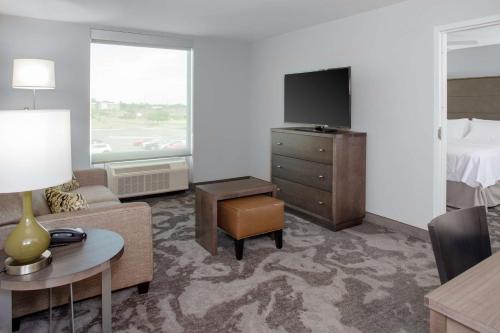 homewood suites by hilton lansing eastwood