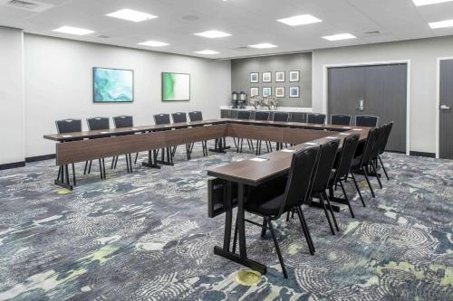 homewood suites by hilton lansing eastwood