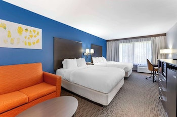 comfort inn and suites