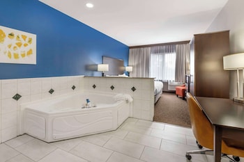 comfort inn and suites