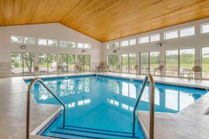 comfort inn and suites