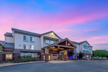 comfort inn and suites