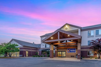 comfort inn and suites