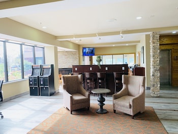 Comfort Inn & Suites,Mauston>>Juneau,3 star