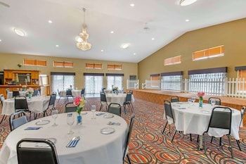 comfort inn and suites