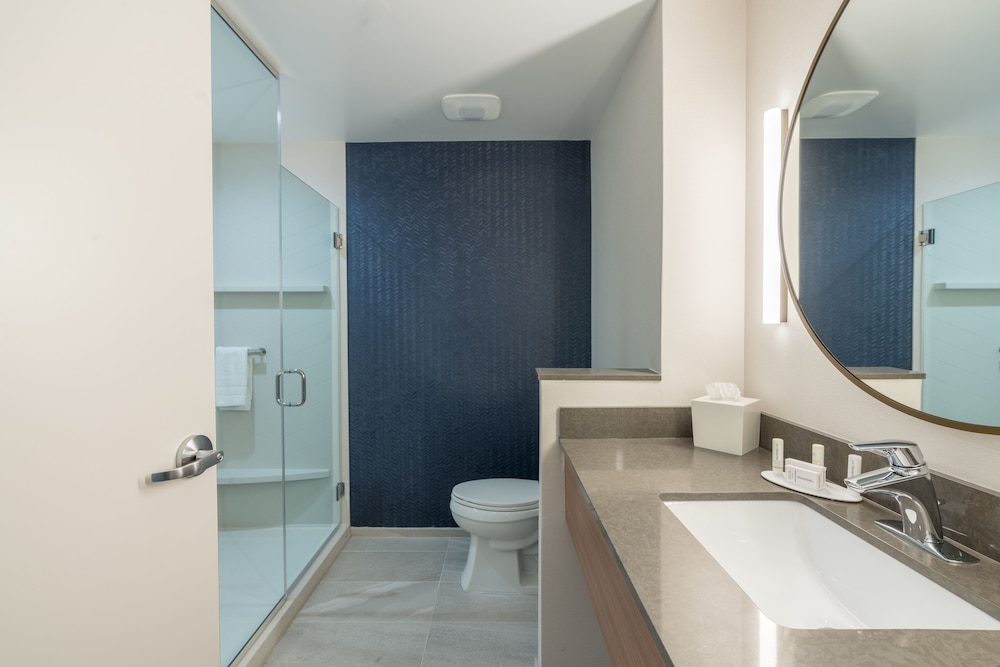 Fairfield Inn & Suites By Marriott Gainesville I-75,Alachua County>>Alachua,3 star