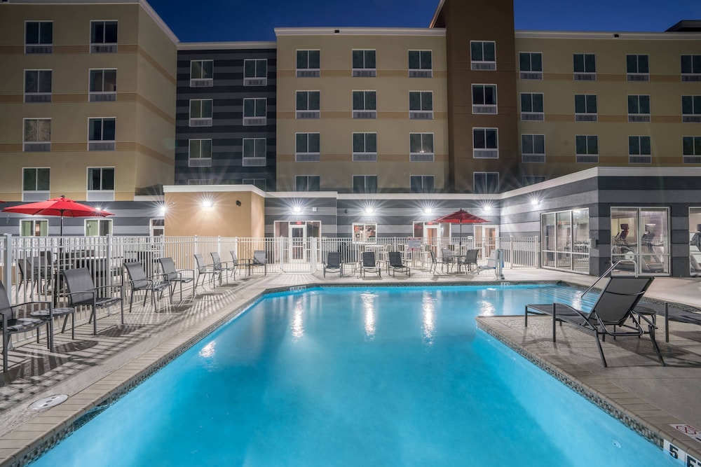 Fairfield Inn & Suites By Marriott Gainesville I-75,Alachua County>>Alachua,3 star