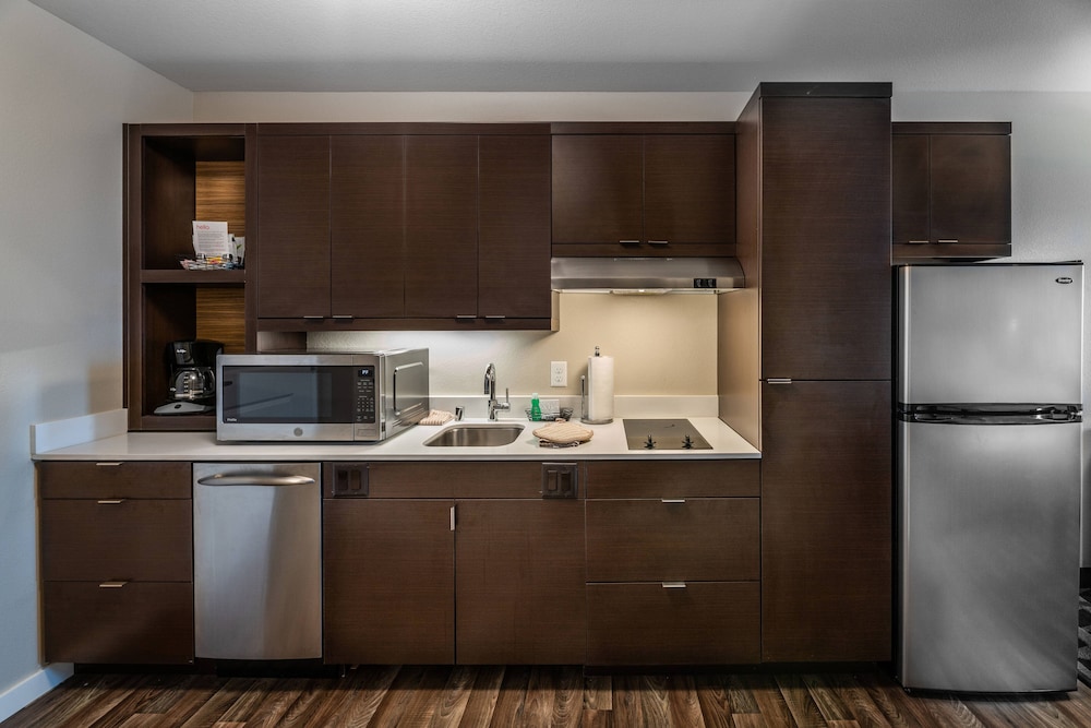 towneplace suites by marriott milwaukee oak creek