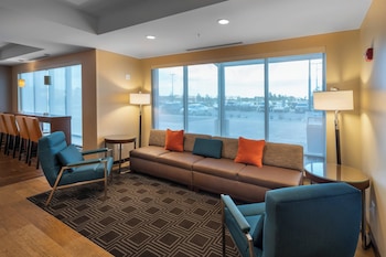 Towneplace Suites By Marriott Milwaukee Oak Creek,Milwaukee County>>Milwaukee,3 star