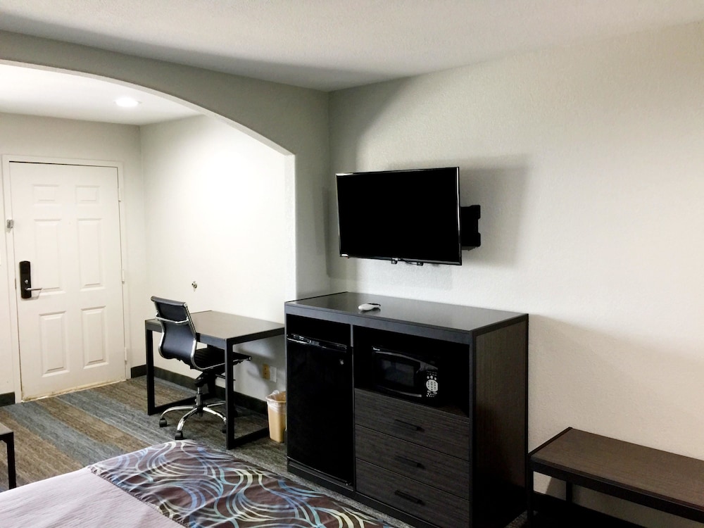 americas best value inn and suites mont belvieu houston