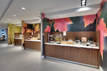 fairfield inn and suites by marriott springfield north