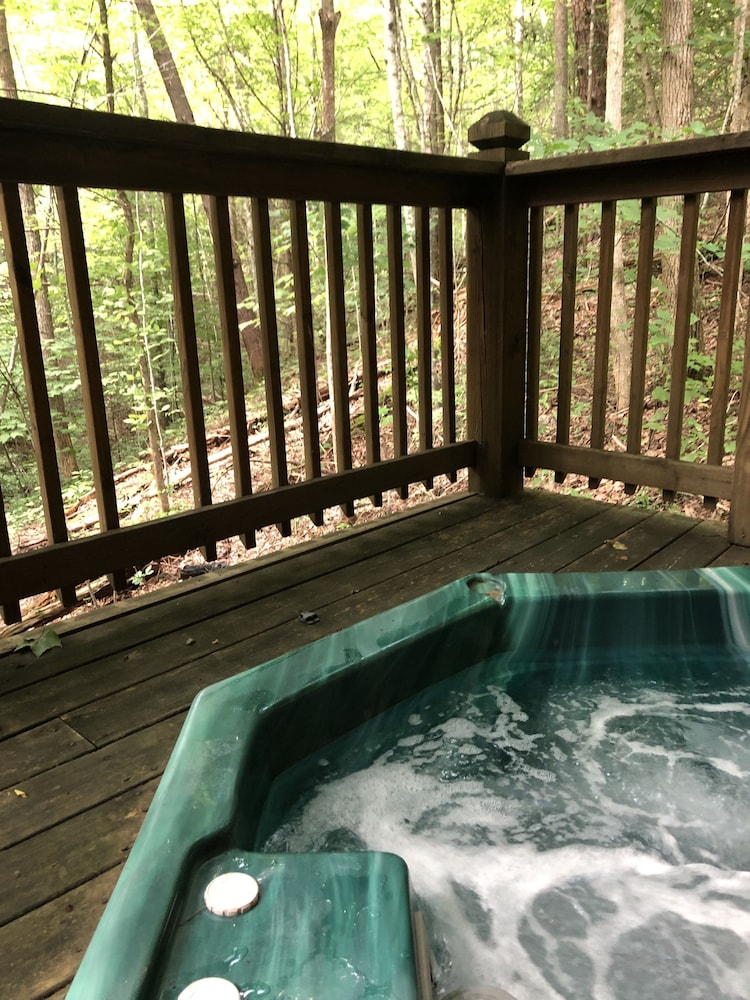gatlinburg adventure cabins