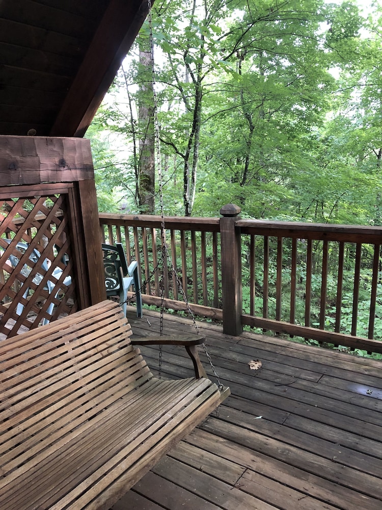 gatlinburg adventure cabins