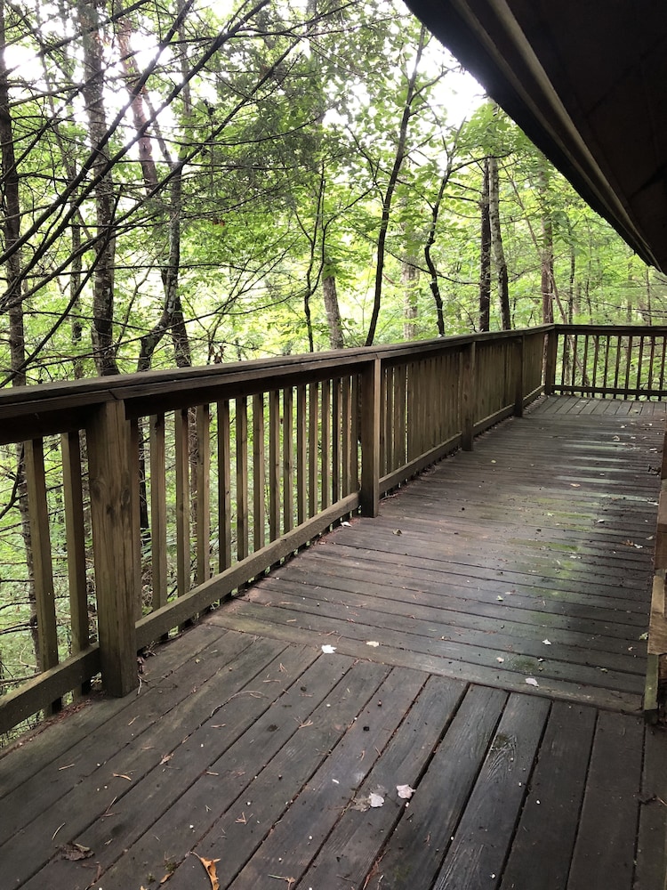 gatlinburg adventure cabins