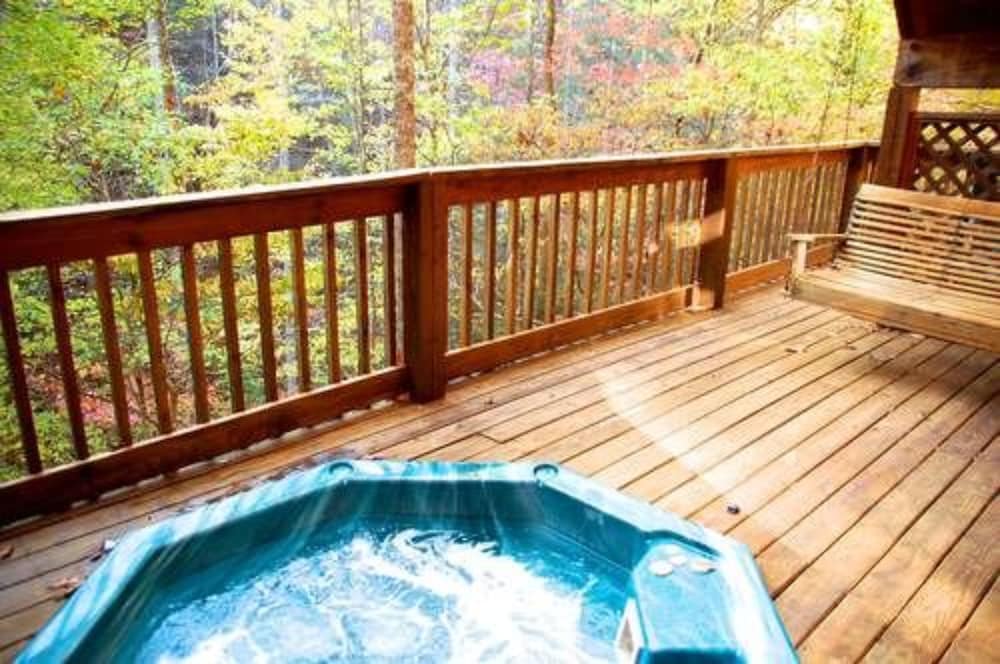 gatlinburg adventure cabins