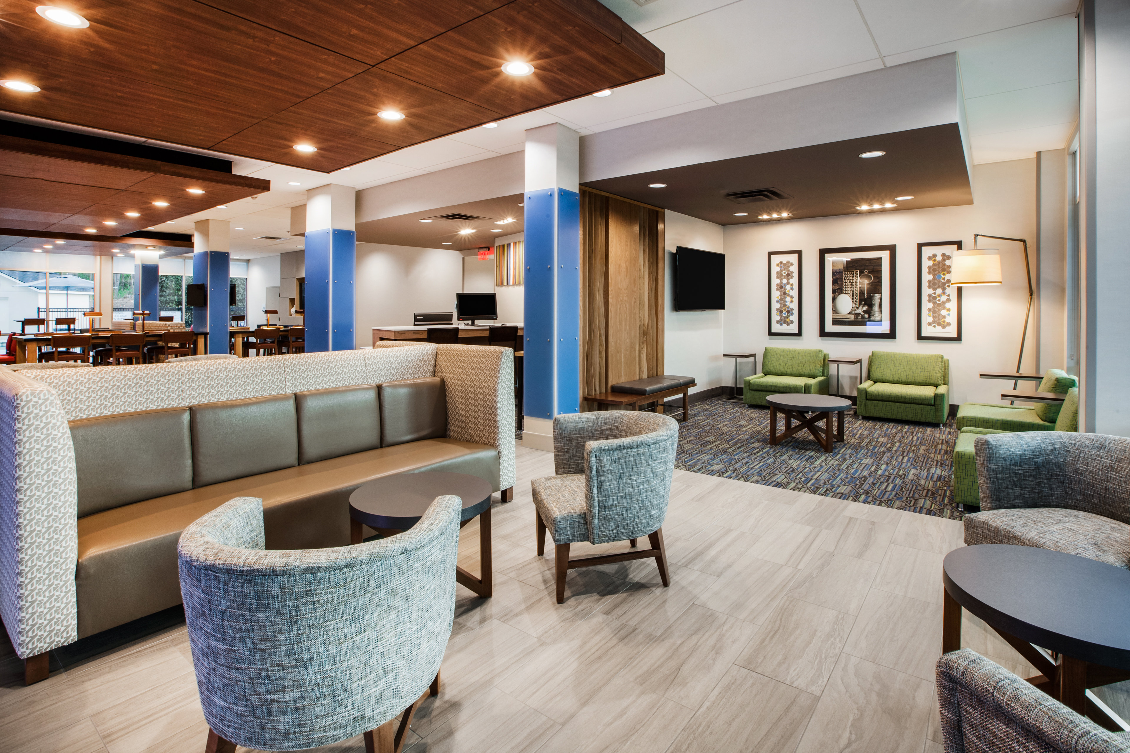 holiday inn express and suites atlanta n woodstock