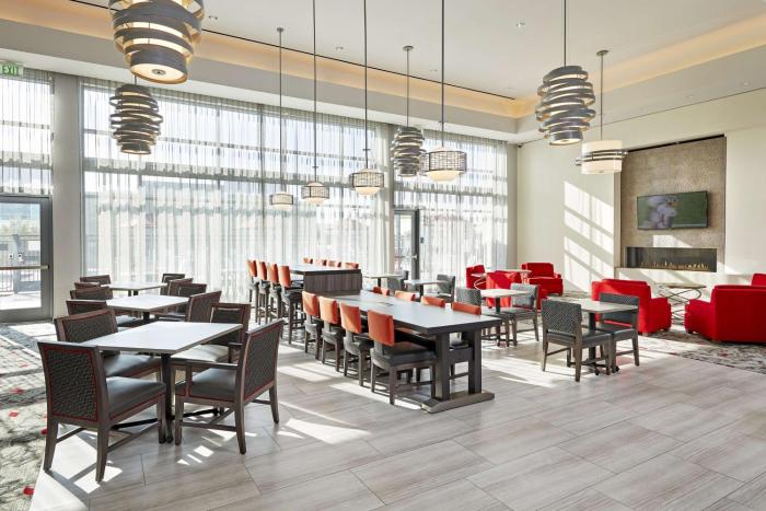 hampton inn long beach airport