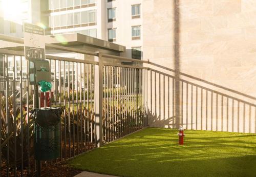 hampton inn long beach airport