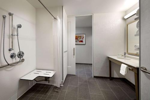 hampton inn long beach airport