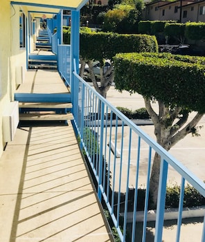 kings lodge motel