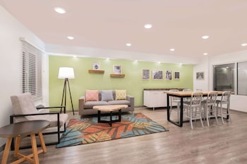Woodspring Suites Savannah Pooler,Rincon>>Pooler,3 star