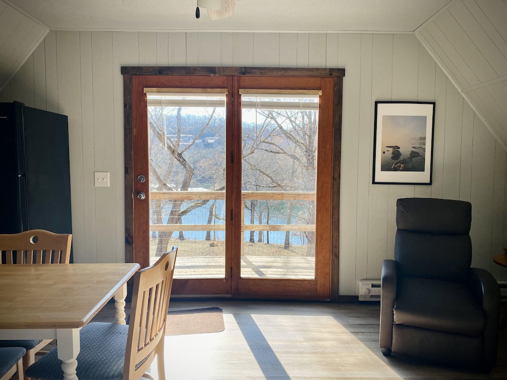 calm waters cabin resort