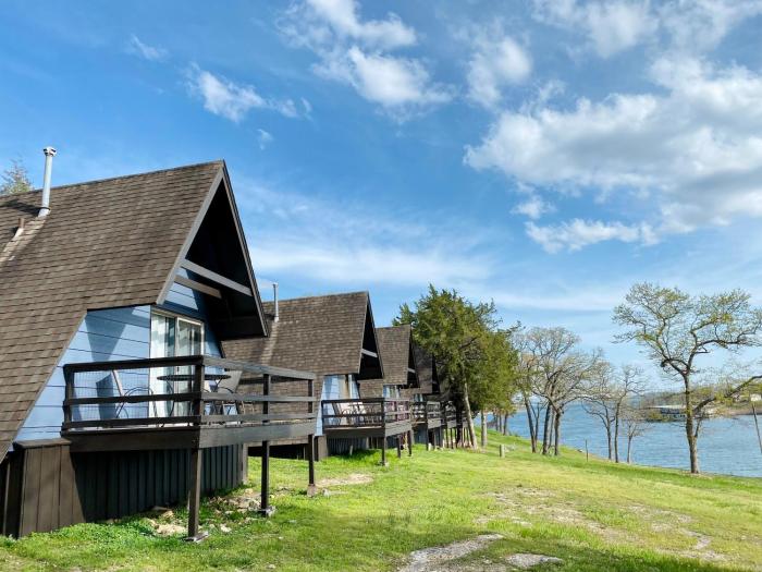 calm waters cabin resort