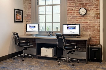 hampton inn petaluma ca